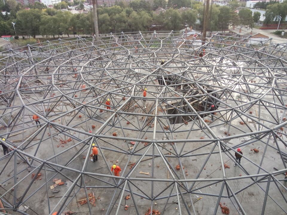 青岛全民健身中心网架